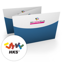 faltblatt-gefalzt-auf-265-cm-x-150-cm-6seiter-zickzackfalzbeidseitig-bedruckt-44-farbig-2-sonderfarben-hks