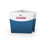 samedayfaltblatt-gefalzt-auf-quadrat-100-x-100-cm-vertikaler-wickelfalz-6seitig