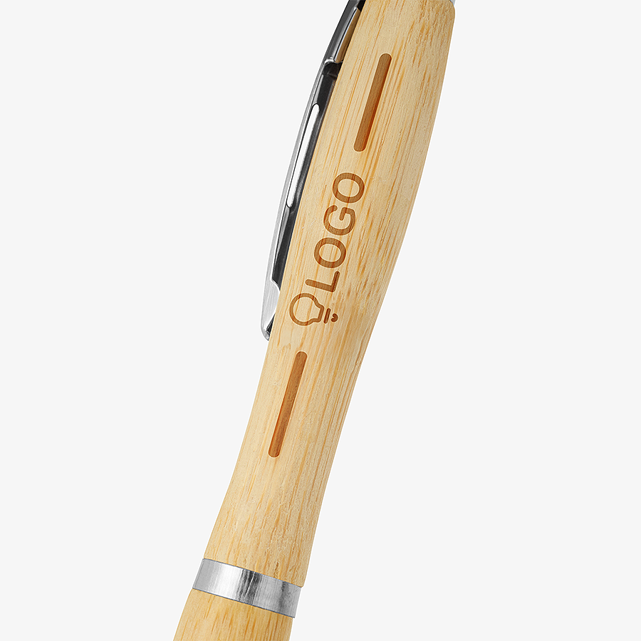 Premium-Bambus-Kugelschreiber Attraktiv mit Gravur auf dem Schaft in der Detailansicht