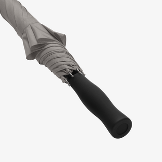 Detailansicht grauer Automatik-Golfschirm mit Soft-Touch-Griff