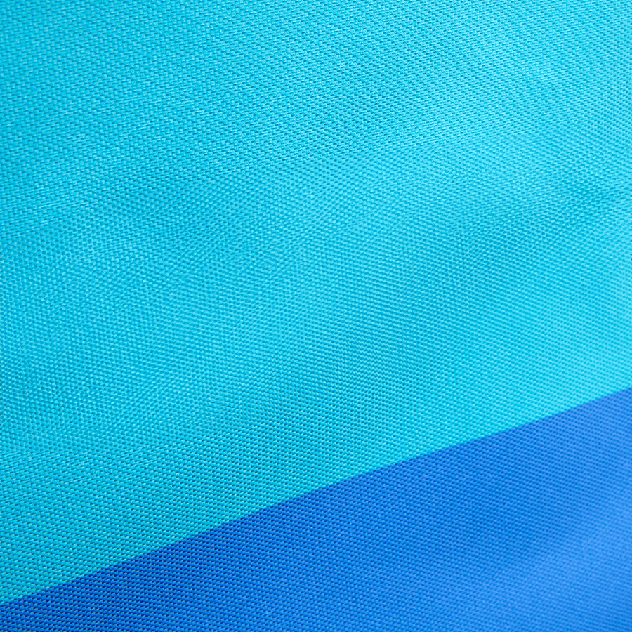 Detailansicht des Stoffs eines Faltzelts oder Faltpavillons aus stabilem, UV-beständigem Polyester