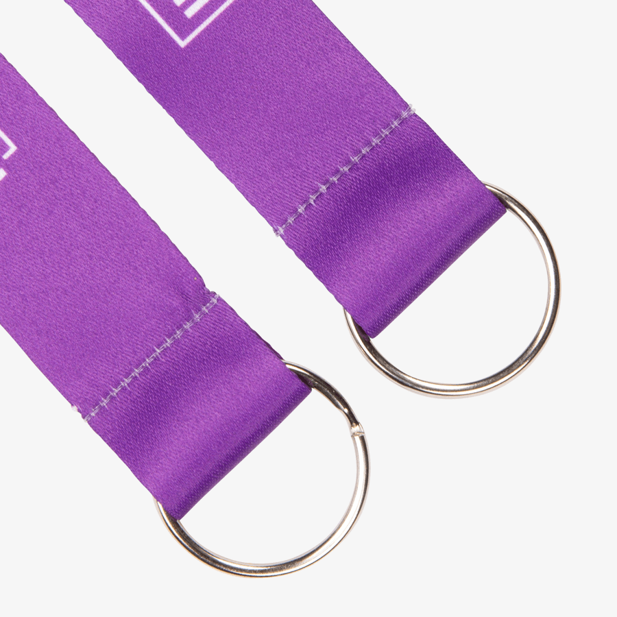 Detailansicht der Ringe eines individuell bedruckten Duo-Lanyards mit Sicherheitsverschluss