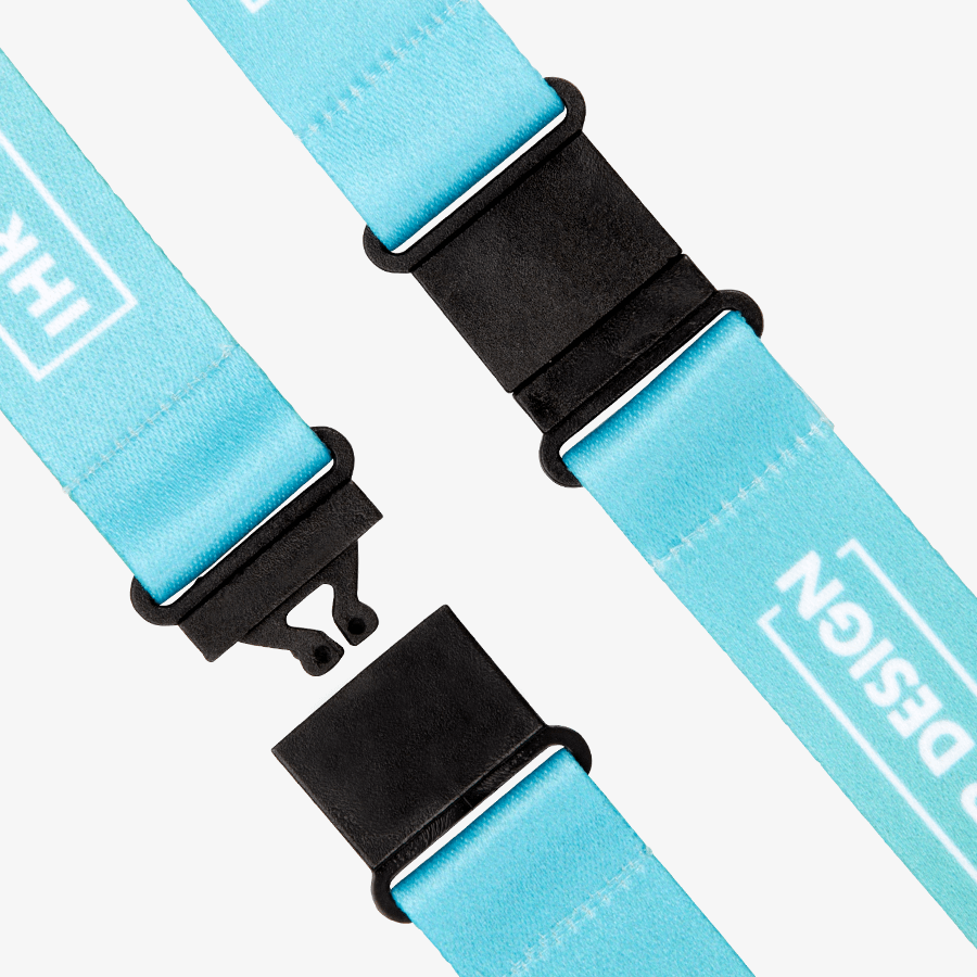 Detailansicht eines bedruckten Duo-Lanyards mit Sicherheitsverschlusses