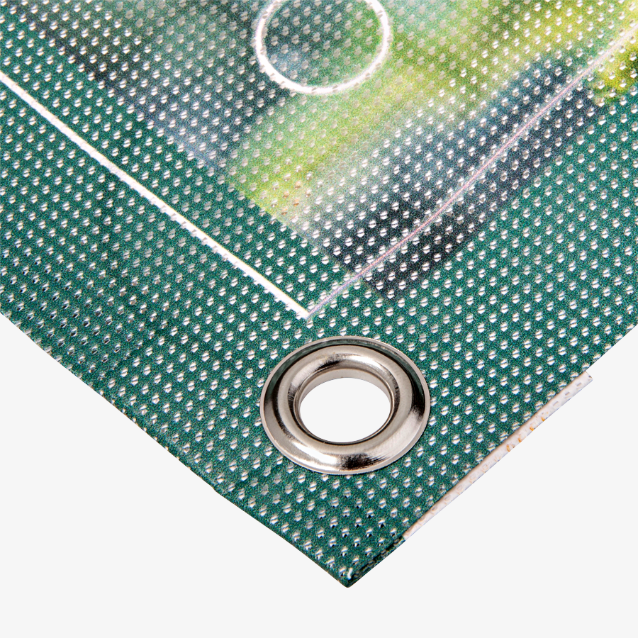 Detail umsäumte Mesh-Plane mit Ösen aus Nickel zur Befestigung