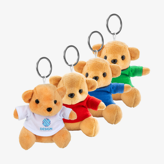 Vier Schlüsselanhänger mit Teddy-Kuscheltier mit individuell bedrucktem T-Shirt in der Vorderansicht
