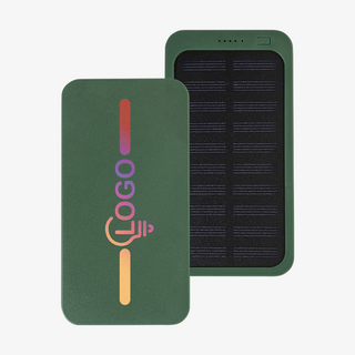 Naturfarbene Solar-Powerbank aus Bambus mit 4.000 mAh Kapazität und Lasergravur auf der Vorderseite