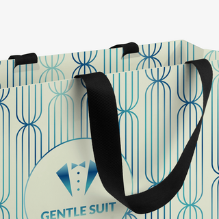 Detailansicht rundum bedruckte Premium-Papiertragetasche im Querformat, Grösse M