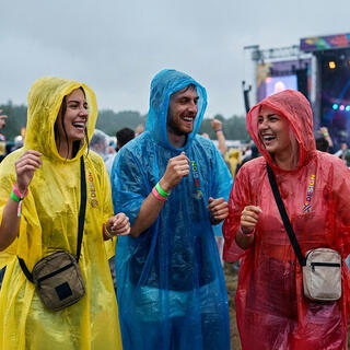 Regenponchos für Damen und Herren, in verschiedenen Farben