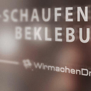 Schaufensterbeklebung und Glasdekorfolie bedrucken