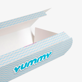 Sushi-Verpackung aus Karton/Sushi-Box bedruckt mit Logo, geöffnet, in Grösse M