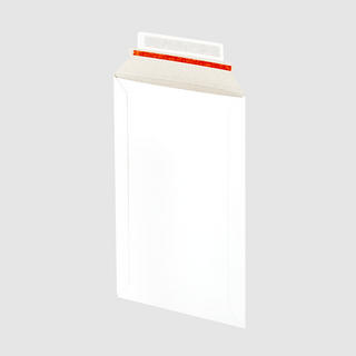Haftklebende Versandtasche aus Vollpappe (weiss), ohne Fenster und unbedruckt