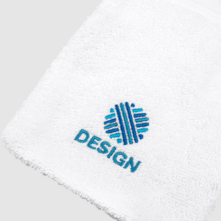 Waschlappen mit bis zu sechs Garnfarben mit Ihrem Logo besticken lassen
