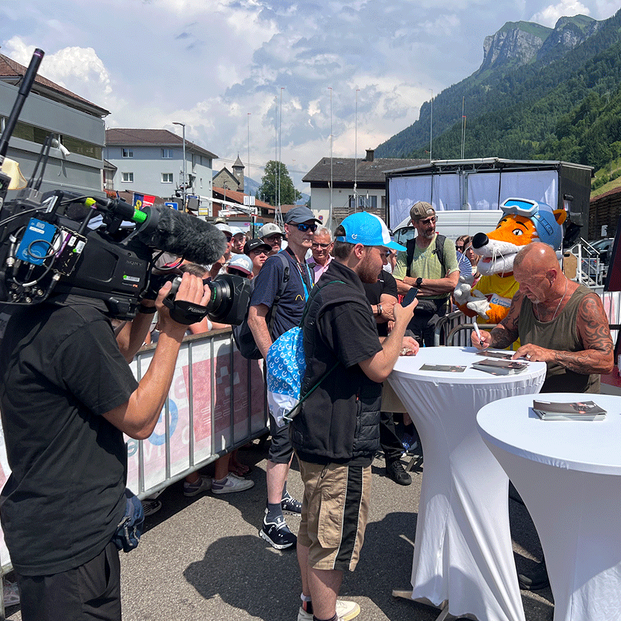 WIRmachenDRUCK Gölä Autogrammstunde 3 Sponsoring Tour de Suisse