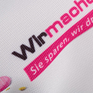 Mund- und Nasenmaske Detail Material WmD-Logo