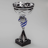 Pokal HOHER KELCH silber/blau auf Sockel mit Gravur, stehend