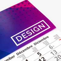 3-Monatskalender mit individuell bedrucktem Kopfteil (5/0-farbig CMYK + 1 Sonderfarbe), Kopfteil