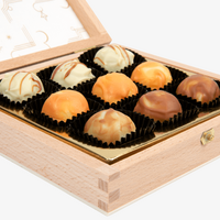 9er-Pralinenbox (alkoholfrei) im Geschenkbox aus Holz