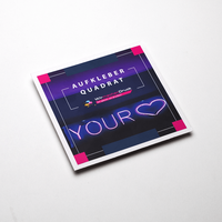 AUfkleber quadratisch, Fotorealtistischer Druck einer Neonaufschrift YOUR mit Neonherz