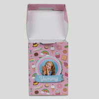 Faltschachtel mit Klickverschluss (8 x 8 x 11 cm) einseitig bedruckt, Vorderseite, Deckel