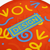 Nahaufnahme von bedrucktem Nylon Frisbee 