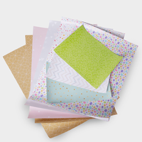 Geschenkpapier, farbig bedruckt, liegend