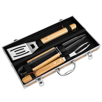 offener Koffer mit Grillbesteck unbedruckt