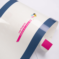 Hinterglasaufkleber, farbig bedruckt, gerollt, liegend