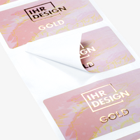 Hochwertige Etiketten auf Rolle mit Gold Prägung rund farbig bedruckt Detail