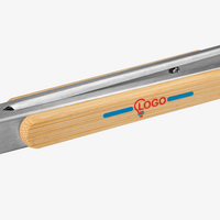 Nahaufahme von Tampondruck auf Griff