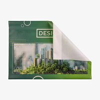 Mesh-Blache, 4/0-farbig bedruckt, mit Hohlsaum versehen