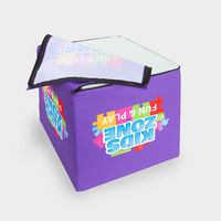 Sitzwuerfel,farbig bedruckt, aufgeklappt