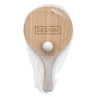 Schläger graviert in Netzumverpackung und Ball