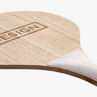 Detailaufnahme gravierter Schläger