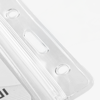 Kartenhülle im Hochformat (68 x 115 mm) unbedruckt, Lochung