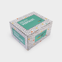 Klappdeckelkarton (32 x 22 x 10 cm), frabig bedruckt, Motiv