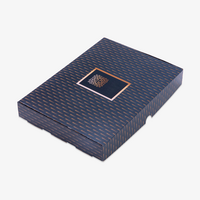 Klappdeckelschachtel, farbig bedruckt, geschlossen