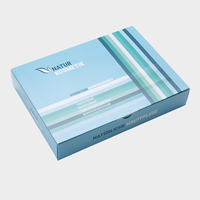 Verpackung, farbig bedruckt, liegend