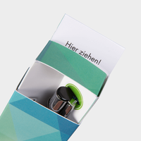 Verpackung, farbig bedruckt, mit Inhalt, details