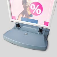 Kundenstopper, farbig bedruckt, aufgestellt