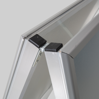 Kundenstopper Standard DIN A0, 32 mm, Gehrungsecken, geschlossen Detail