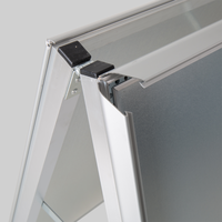 Kundenstopper Standard DIN A1, 32 mm, Gehrungsecken, offen Detail