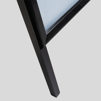 Kundenstopper, schwarz, aufgestellt