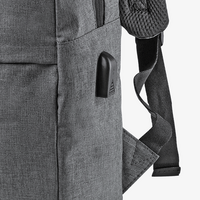 Laptop-Rucksack aus RPET mit integriertem USB-Anschluss, Detail USB-Anschluss