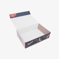 Box, farbig bedruckt, offen