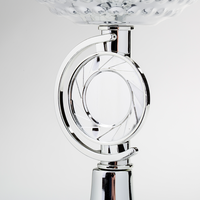 Pokal SCHALE silber,Detailansicht der runden Emblemfläche