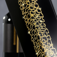 Praesentkarton, schwarz mit gold, details