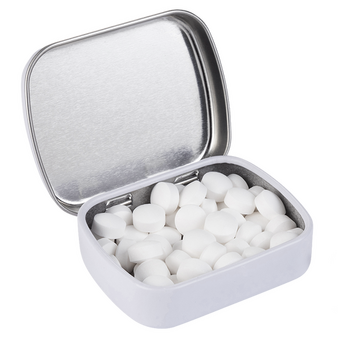 offene wei&szlig;e Minzpastillendose, von vorne