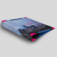 Ringbuch, farbig bedruckt, geschlossen