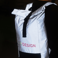 Rolltop-Rucksack aus reflektierendem RPET, reflektierend im Dunkeln