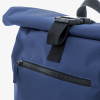 Rolltop-Rucksack aus RPET mit Schnallenverschluss, 10 l, Detail Verschluss